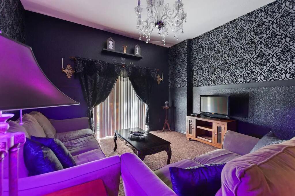 Апартаменты A Spooktacular Haunted Mansion. Киссимми Экстерьер фото